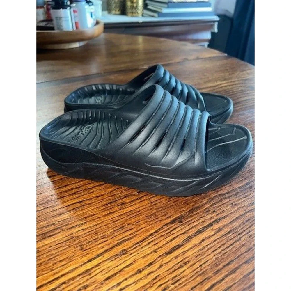 Hoka One One Recovery slide sandals US Mn’s 7 Wm’s 9 black